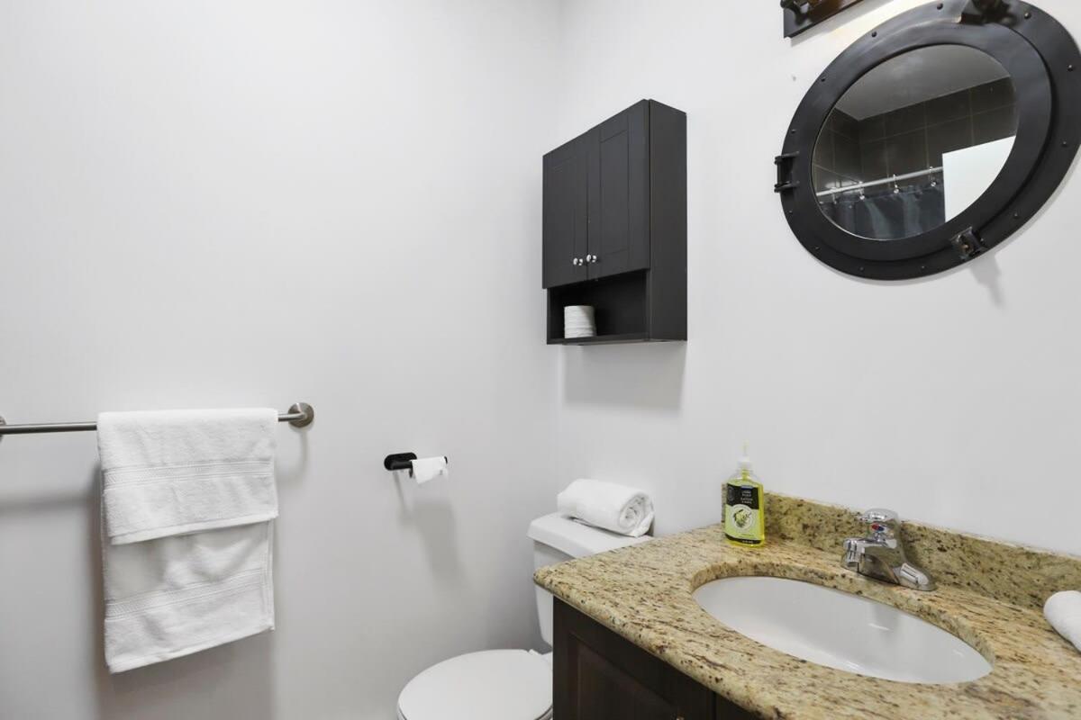 M11 The Star Wars Suite 3Br Downtown Montréal Extérieur photo
